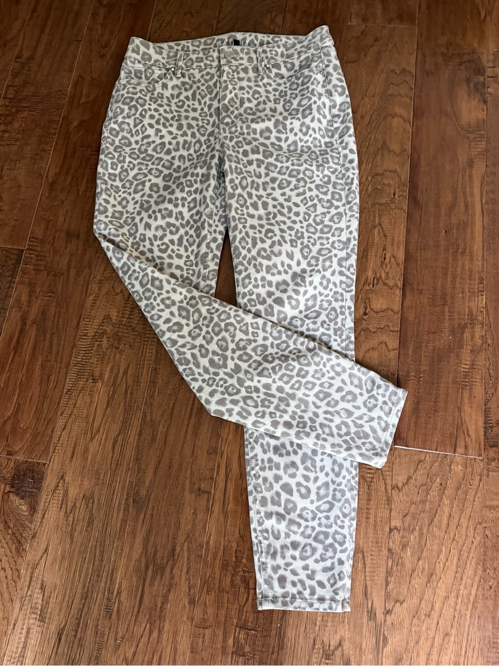 White House Black Market Taupe & Cream Leopard Print Skinny Pants